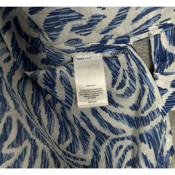 Vineyard Vines Shirt Womens Small White Blue Abstract Zebra Print Tunic Preppy - Picture 7 of 8